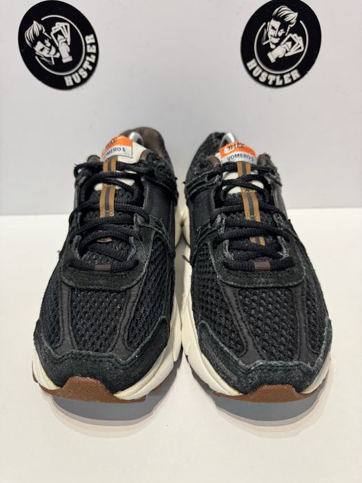 Маратонки NIKE ZOOM VOMERO 5 .Номер 40.5
