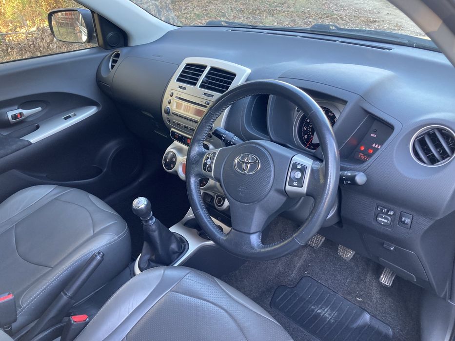 Тойота урбан крузер/Toyota urban cruser 1.4D4D/90кс 09-14г
