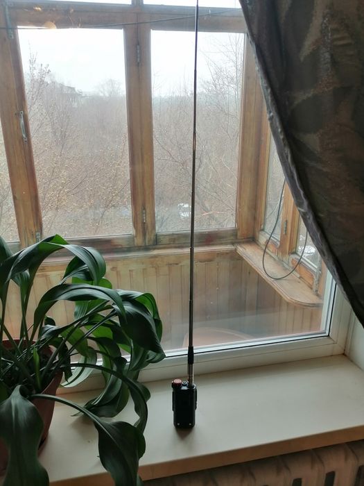 Радиоприемник маленький.