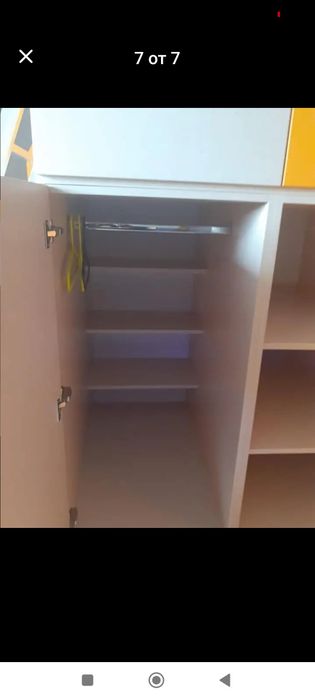 Двуетажно детско легло с гардероб