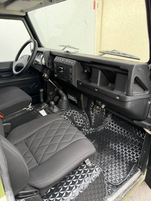 Land Rover 110.