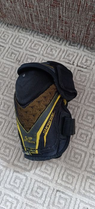 Хоккейная экипировка.