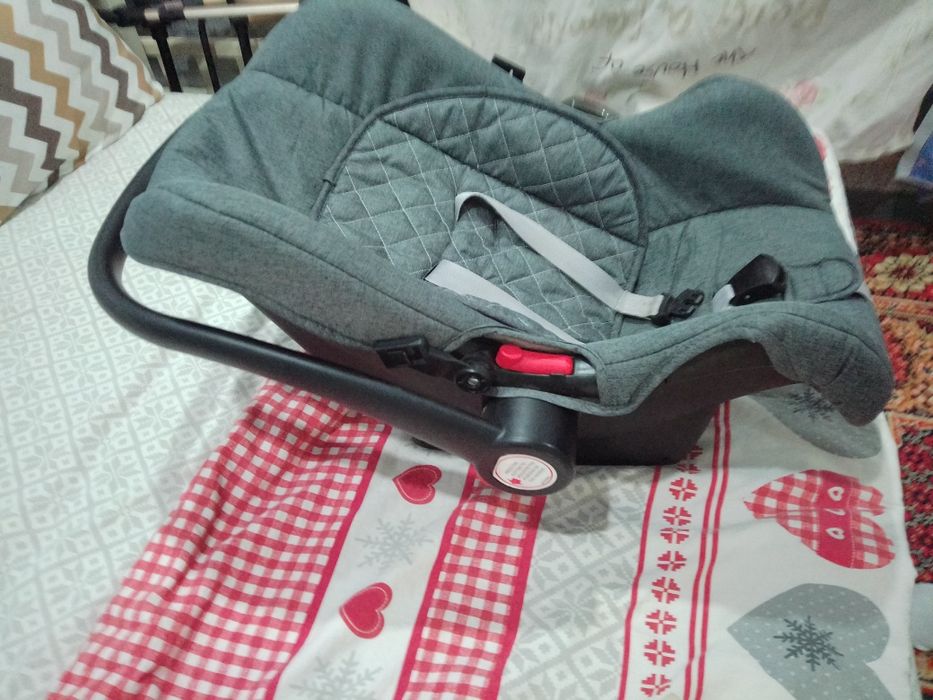 Продам автолюльку для новорождённых
