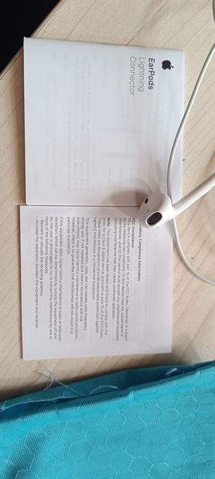 Жични слушалки Apple EarPods