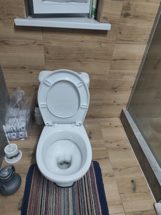 Продается унитаз