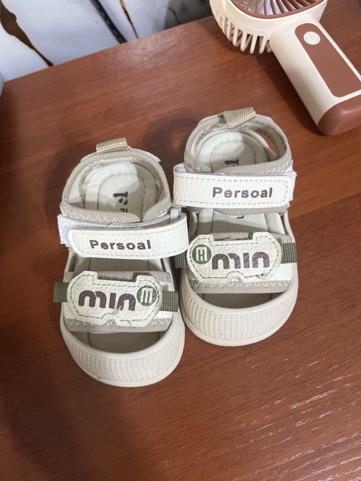 Продам Детские сандали