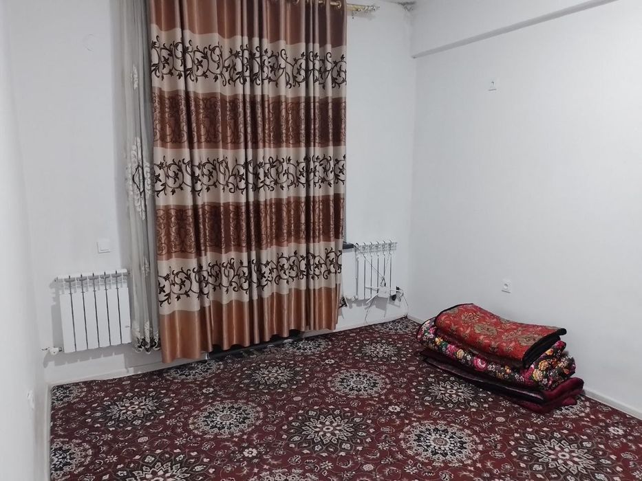 2 xonali uy ijaraga beriladi. 2-maktab oldi. Park