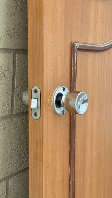 продам дверь в хорошем состоянии