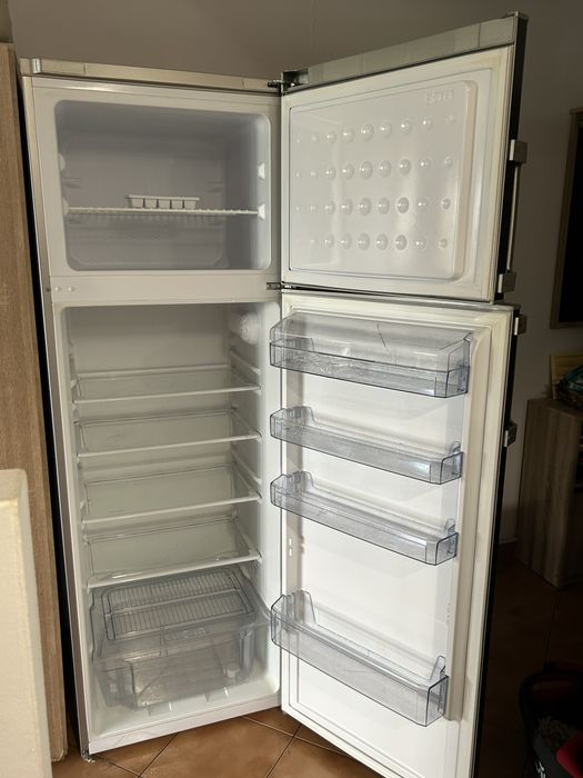 Combina frigorifica Beko