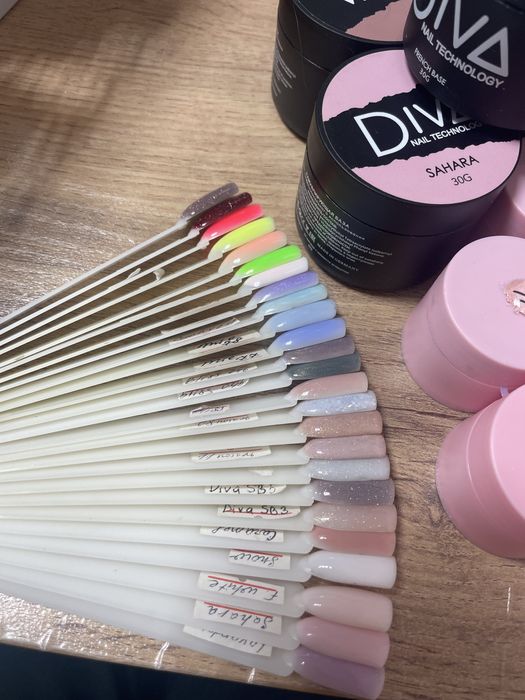 База, Цветные базы.