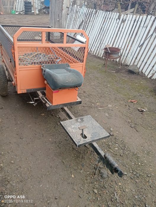 Vind remorcă motocultor Ruris nouă în stare foarte buna