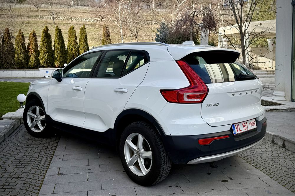 Volvo XC40 2.0d D3 Cutie Automata!Fab 2020!Garantie 12 Luni!