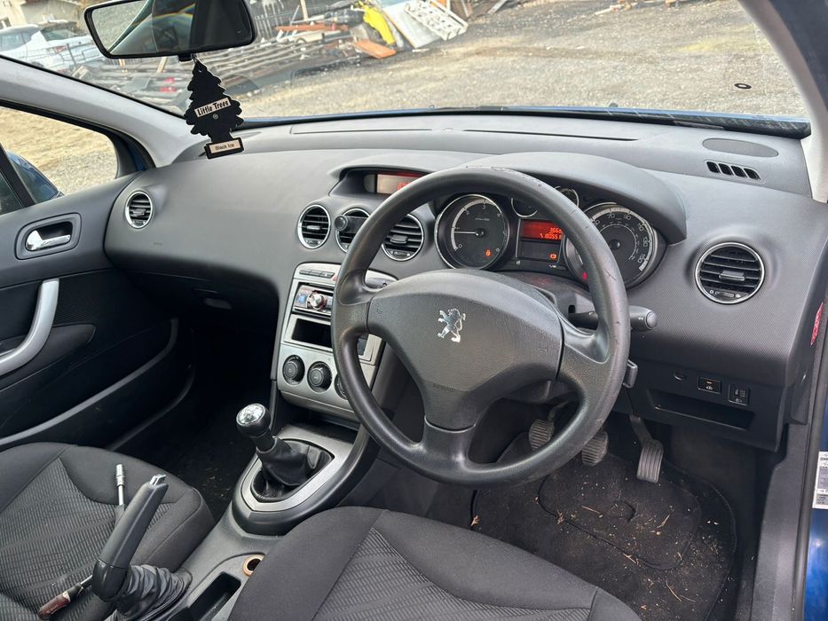 haion cu luneta peugeot 308 dezmembrari peugeot 308