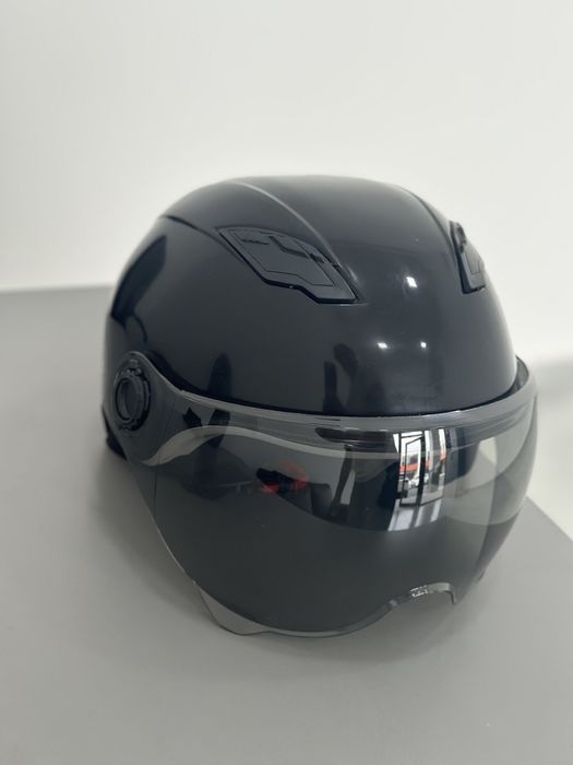 Kaska motoshlem doʻkonga sotuvga keldi