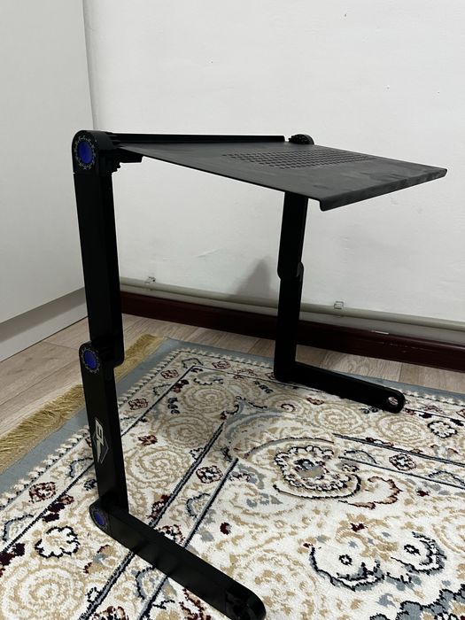 Поставка для ноутбук