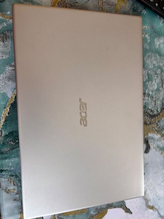 Ноутбук Acer aspire 3