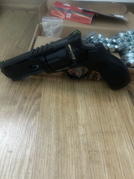 Vand pistol airsoft H8R Gen 2