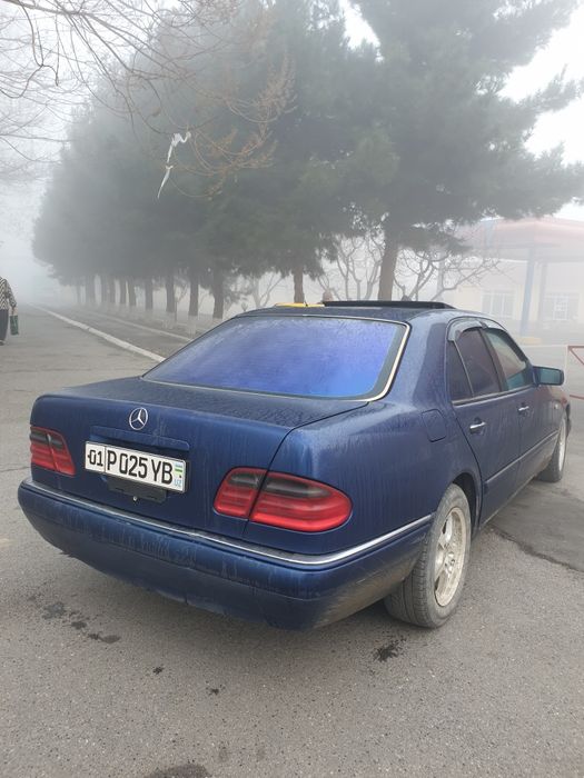 Mercedes Benz W210 E320
