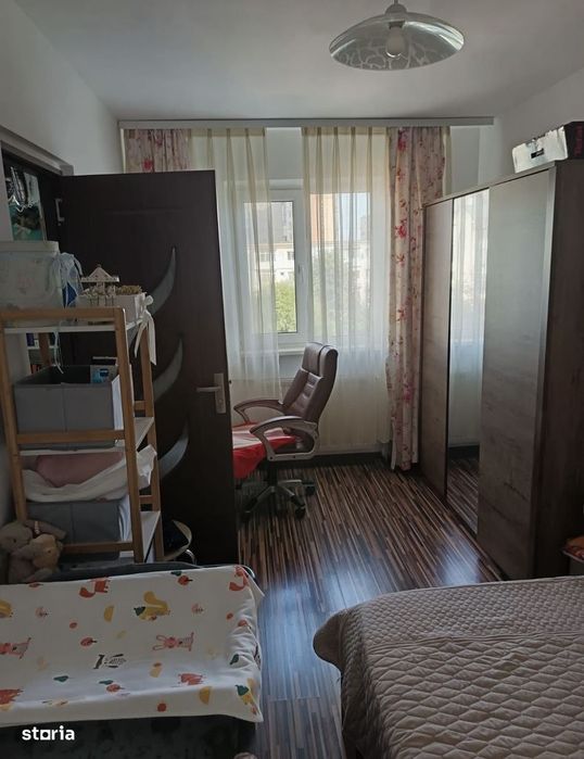 3 camere semidecomandate Craiovita 53 mp 3/4