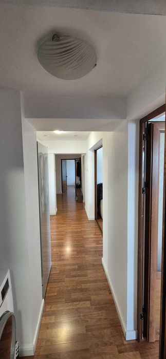Apartament 4 camere, zona zimbru
