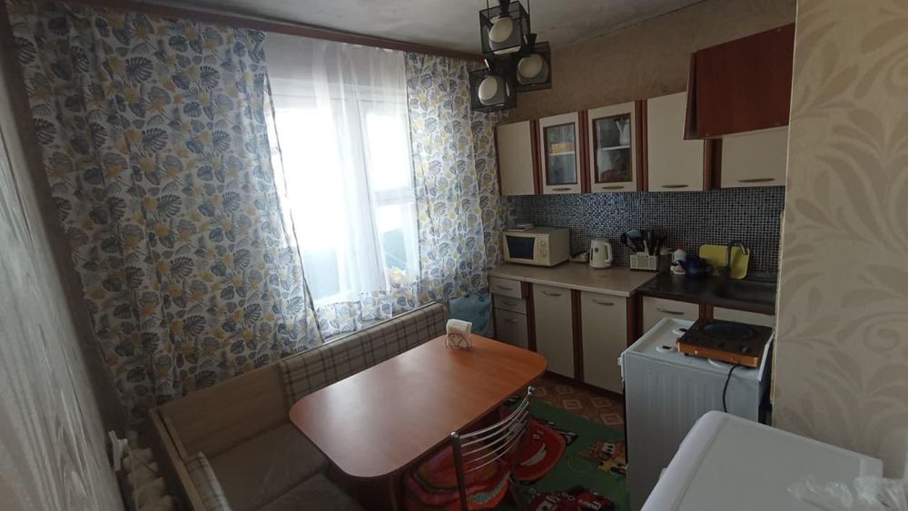 Продам 1 к в центре 9/9