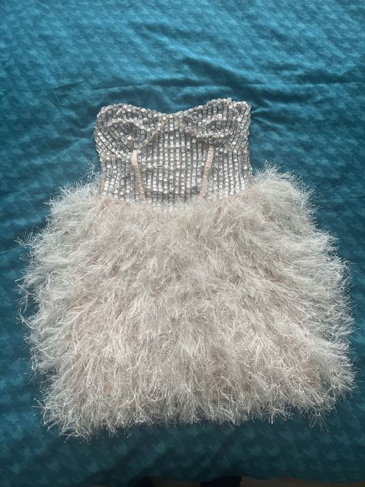 Rochie scurta cu pietricele