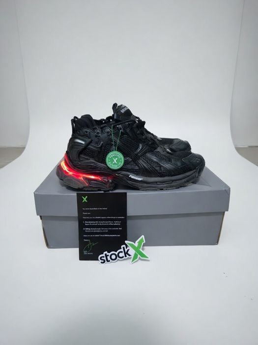 Balenciaga Runner LED
