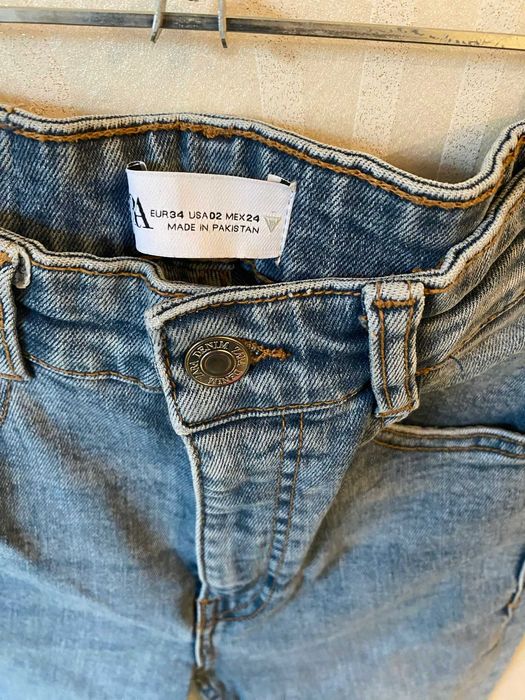 Blugi skinny albastru deschis cu talie inalta Zara