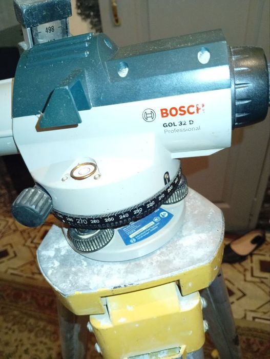 Невелир Bosch профессиональный