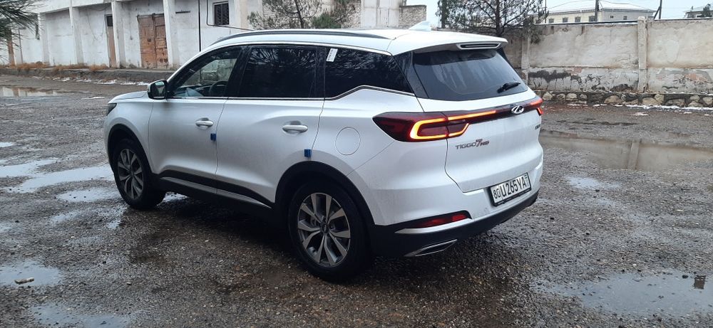 Чери мошинаси сотилади...