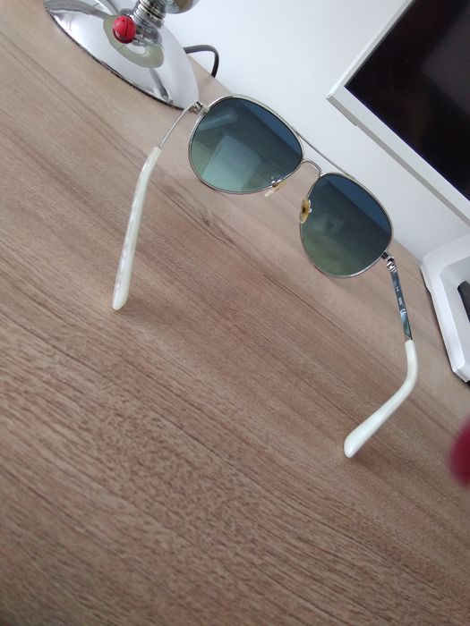 Дамски слънчеви очила Guess