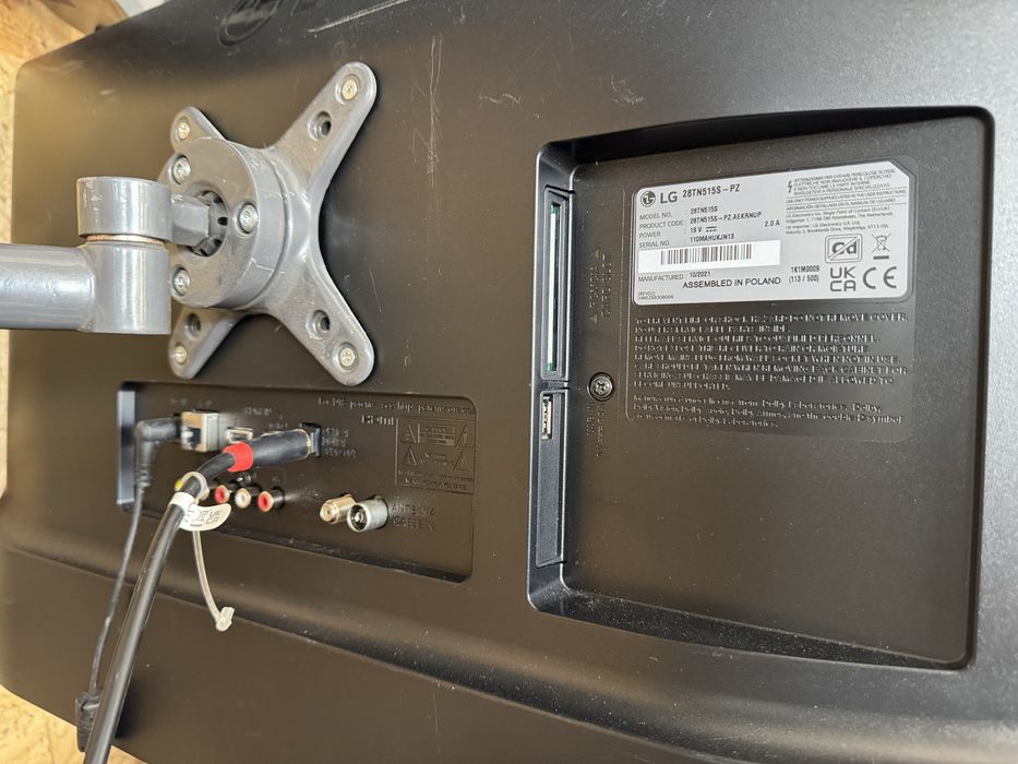 Телевизор и саундбар - LG 28 inch / smart / сет 4