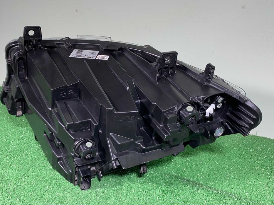 фар десен Mercedes Sprinter full Led 2018-2025 г. #1034V