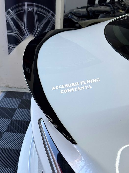 Eleron Portbagaj - Tesla Model 3 Negru Lucios