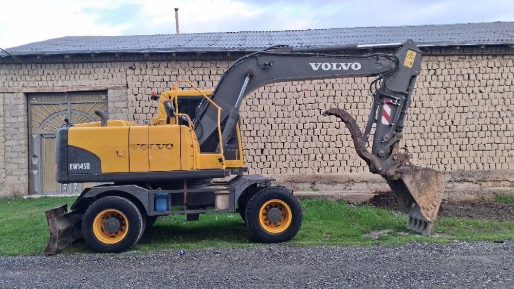 Volva 145 sotiladi