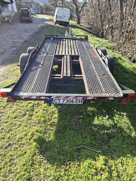 Платформа с Регистрация