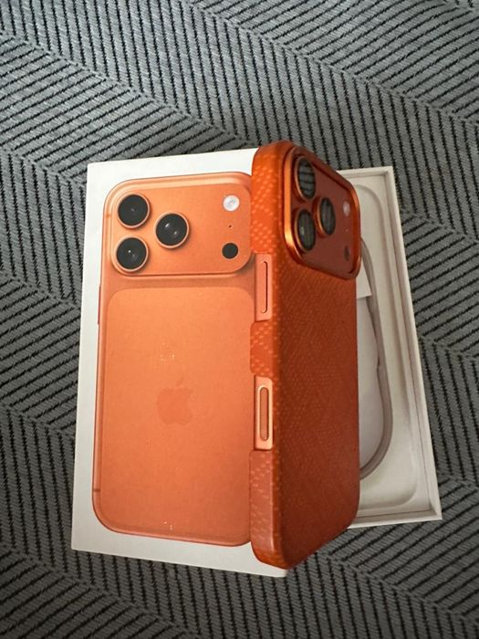 Iphone 17 про, память 256 гигабайт