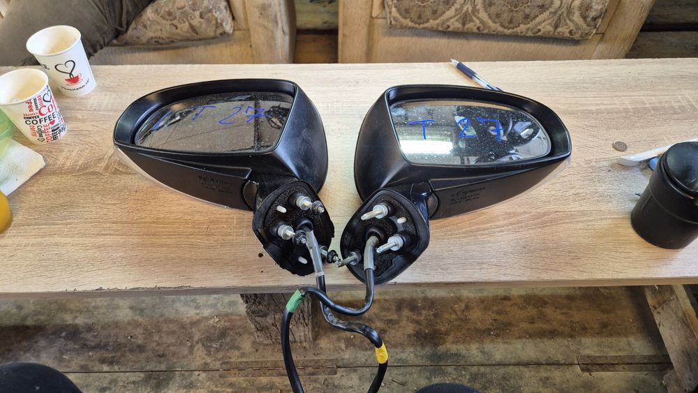 Оригинално Дясно  Ел.Огледало за Тойота Авенсис  Т27 2008- 2012г