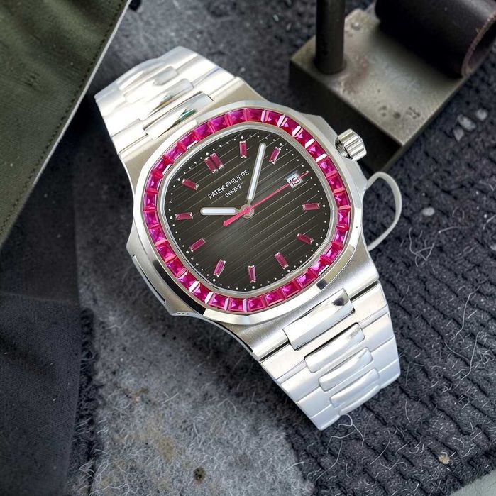 Мъжки Patek Philippe Nautilus Ruby Bezel с автоматичен механизъм