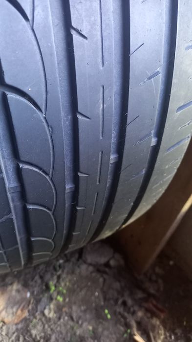 4бр. гуми 235 45 17,  две Fulda и две Black lion