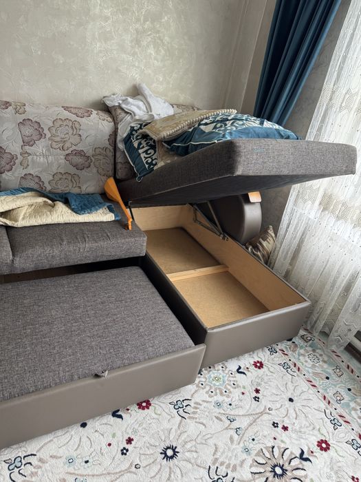Диван для гостиной