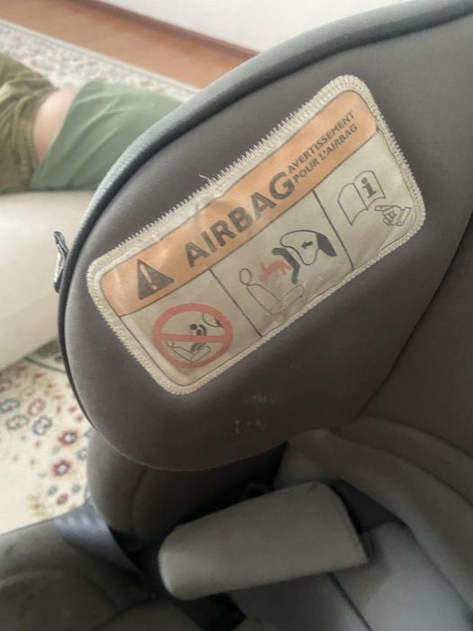 Срочно!Продам автокресло Joie