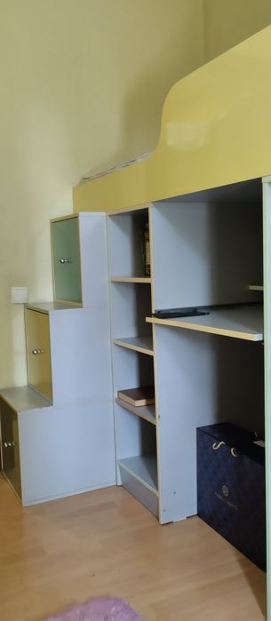 Детский гарнитур.