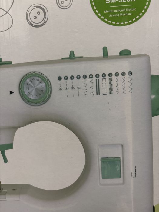 Masina de cusut mini