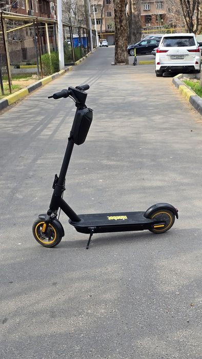 Електро самокат Фирма ninebot G30