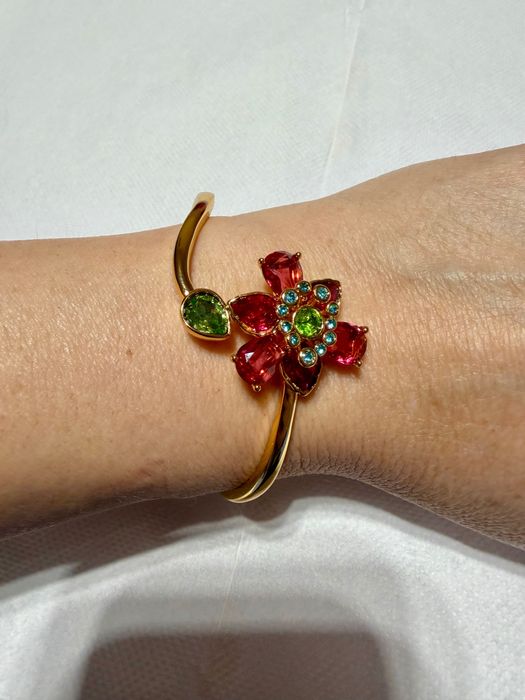 Brățară SWAROVSKY nouă ,fără urme de purtare