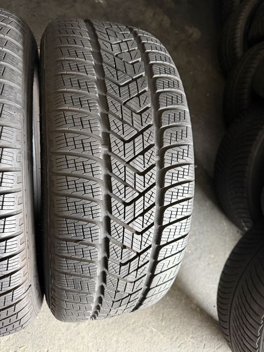 4 anvelope iarna 235/60/17 , Pirelli , 6.5-7.5 mm !