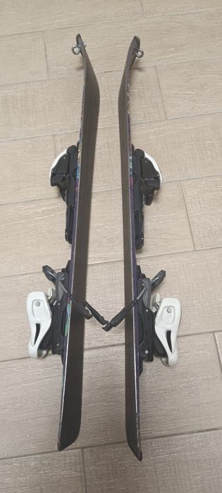 Clăpari, schiuri și cască pentru schi 5-7 ani