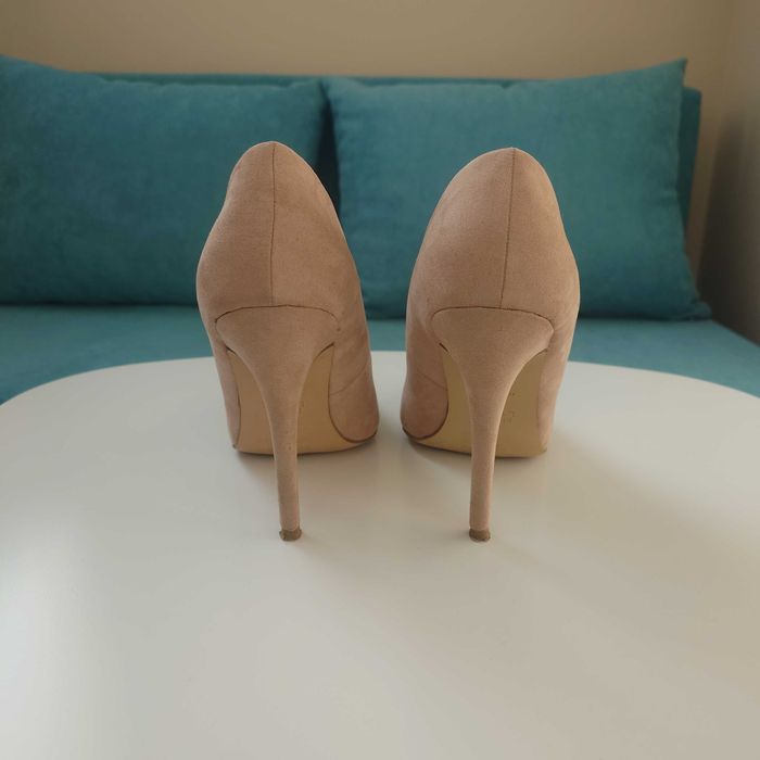 Стилни дамски обувки с висок ток New Look