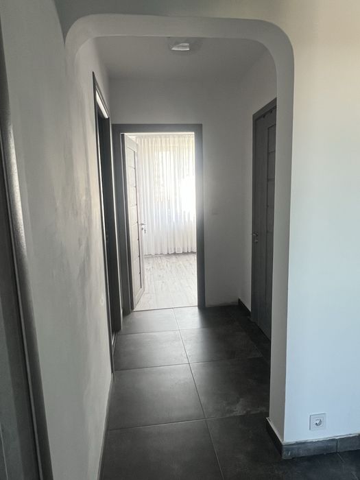 Apartament 3 camere - Piața Progresul